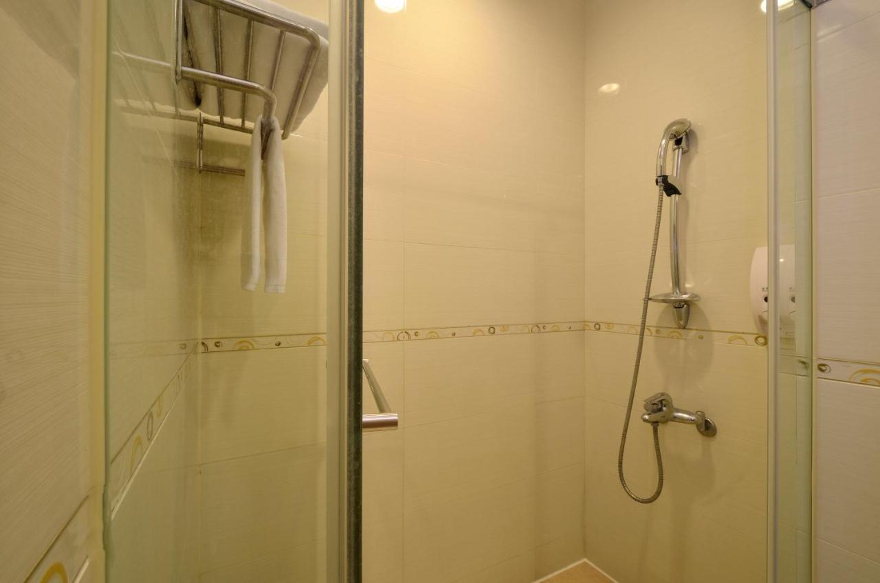 Ever Delightful Business Hotel Чиай Сити Екстериор снимка