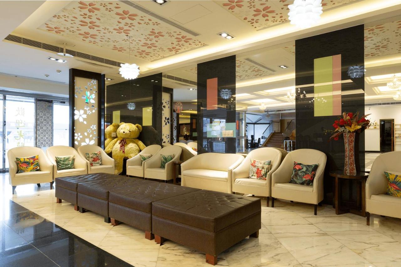 Ever Delightful Business Hotel Чиай Сити Екстериор снимка