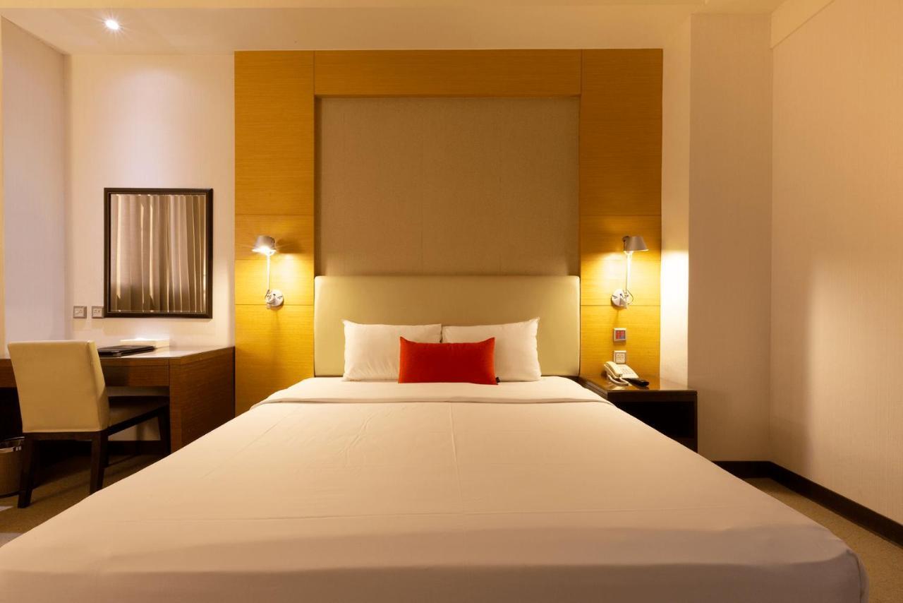 Ever Delightful Business Hotel Чиай Сити Екстериор снимка